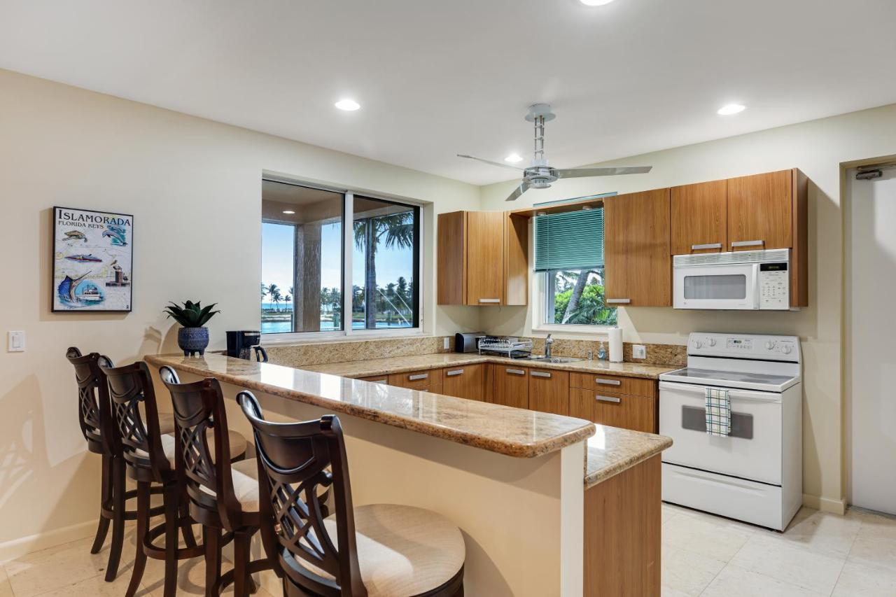 Waterfront Wonder Villa Islamorada Exterior photo