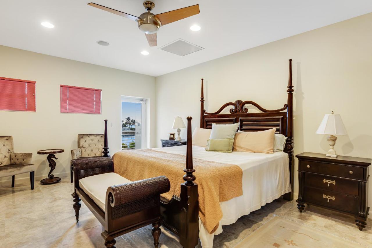 Waterfront Wonder Villa Islamorada Exterior photo