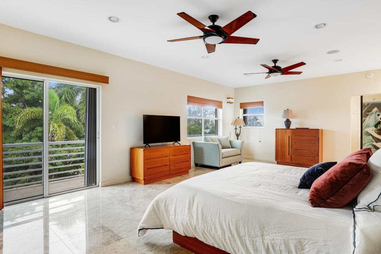 Waterfront Wonder Villa Islamorada Exterior photo