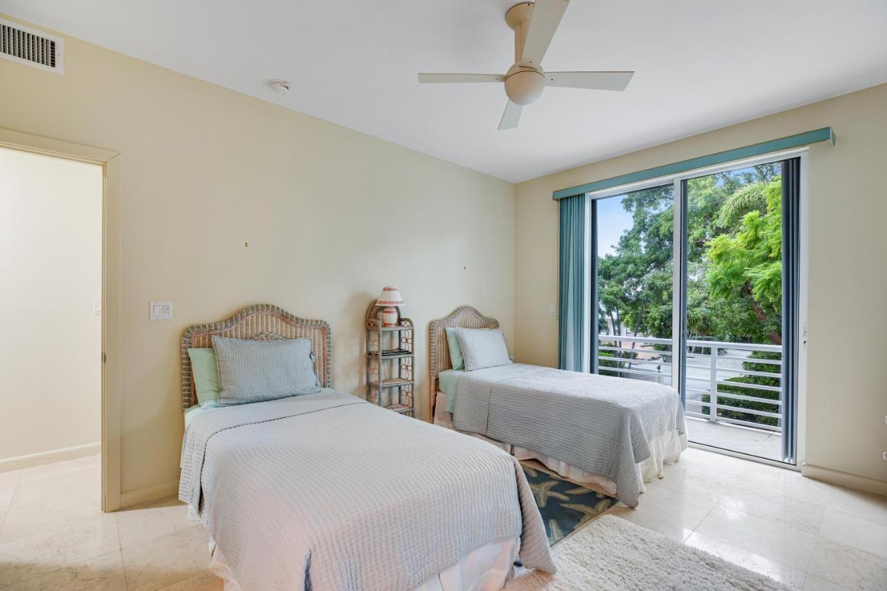 Waterfront Wonder Villa Islamorada Exterior photo